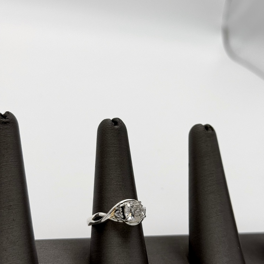 Engagement Ring - Picture 15 of 17
